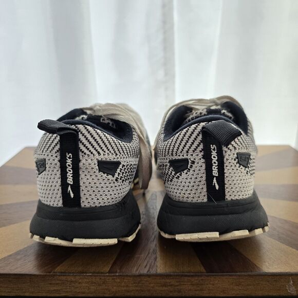 Brooks Revel 5 Womens Sz 6 B Running Shoes White Black Sneakers Athletic Gym Jog - Picture 9 of 13